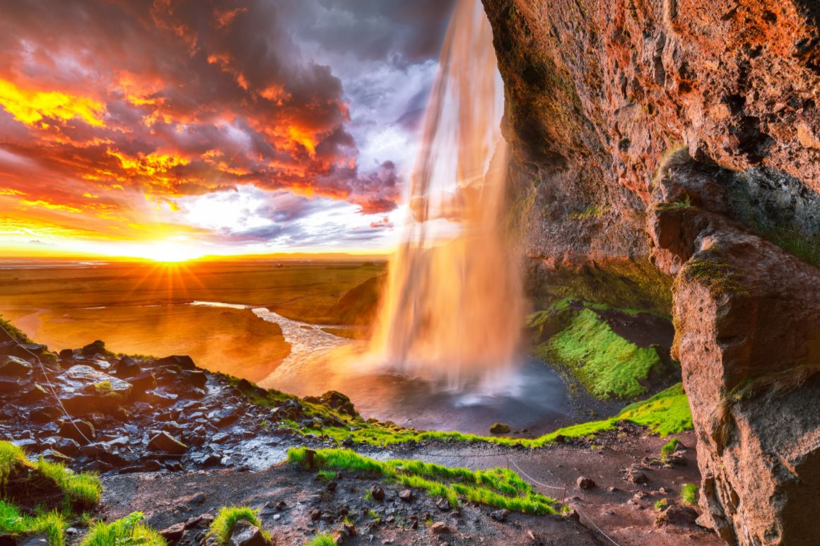 Vodopád Seljalandsfoss
