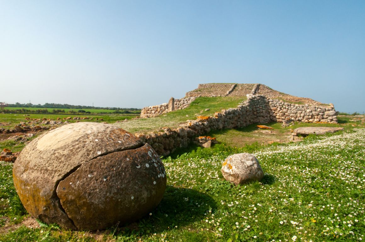 9. Pyramída Monte d´Accoddi