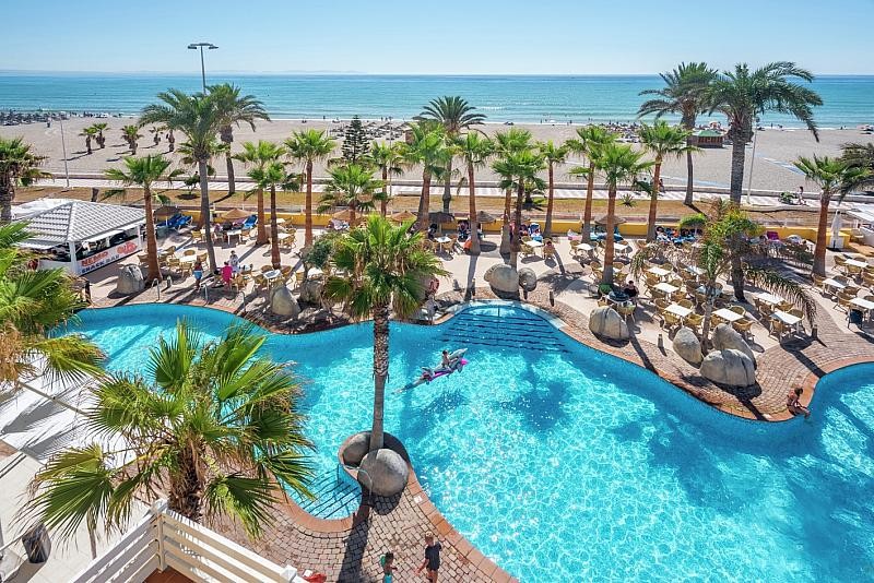 Mediterraneo Bay Hotel Spa & Resort ****