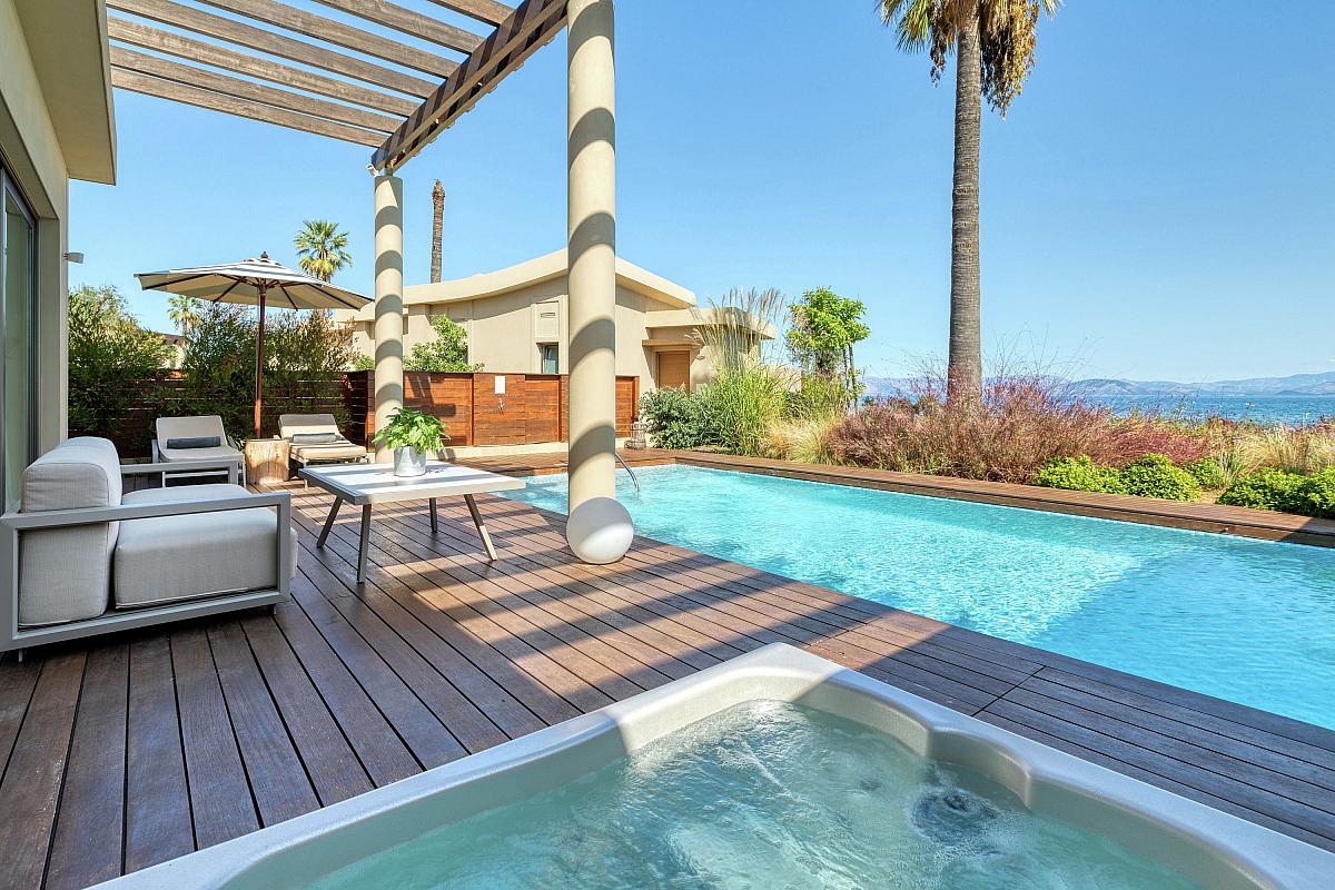 Domes Miramare, izba so súkromným bazénom a vírivkou