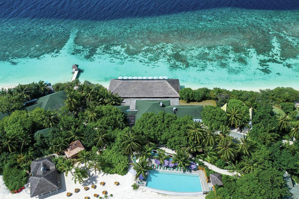 Oblu na Helengeli ****