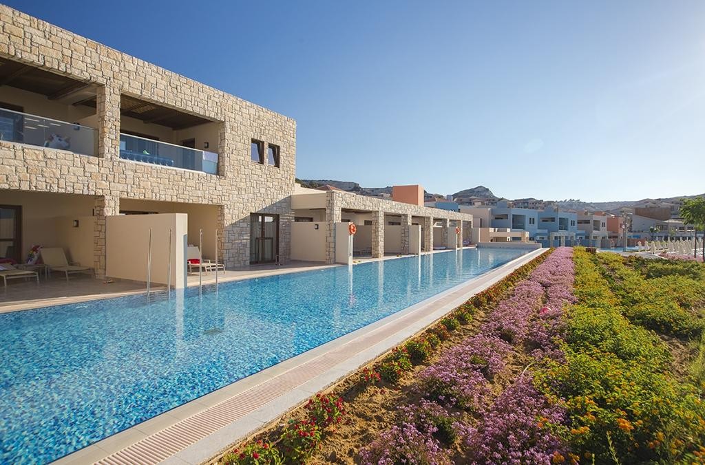 Modrá lagúna Village, bazén