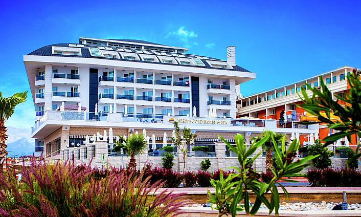 Hotel z bieleho zlata*****